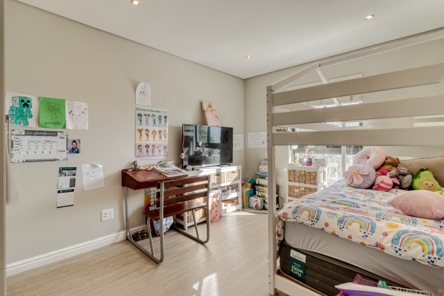 3 Bedroom Property for Sale in Croydon Gardens Estate Western Cape